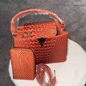 2 PieceElegant Orange Crocodile Pattern Handbag Set